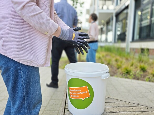 Mülleimer mit dem Slogan: Gemeinsam für ein sauberes Bremen